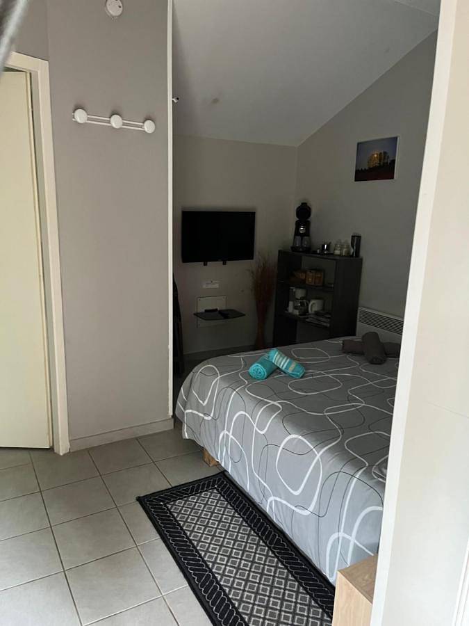 Gîte pour 2 personnes, avec terrasse et vue à La Douze - 2