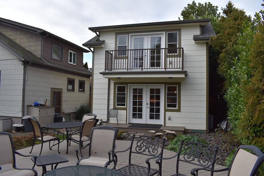 Zwei Geschichten-Häuschen in Se Portland Oregon in Portland, Multnomah County