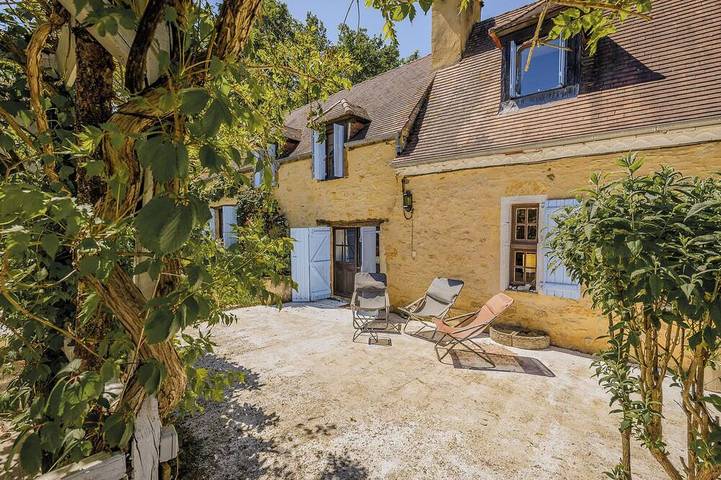 Location de vacances pour 8 personnes, avec terrasse et jardin, animaux acceptés à Saint-Pompont