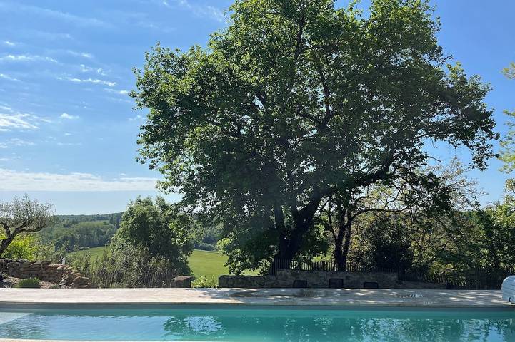 Location de vacances pour 13 personnes, avec Terrasse et Jardin à Ruch (homonymie)