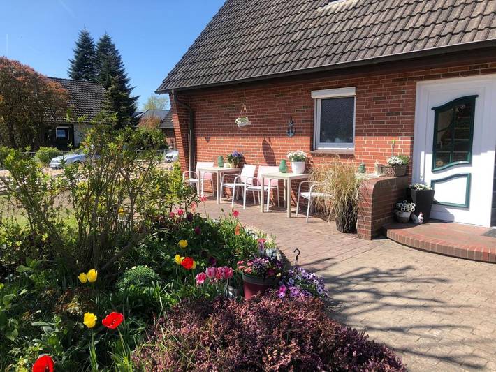 Ferienwohnung für 2 Personen, mit Terrasse und Garten sowie Ausblick in Tönning