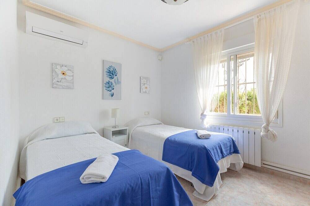 Fidalsa Mediterranean Beachfront in Playa Flamenca, Orihuela