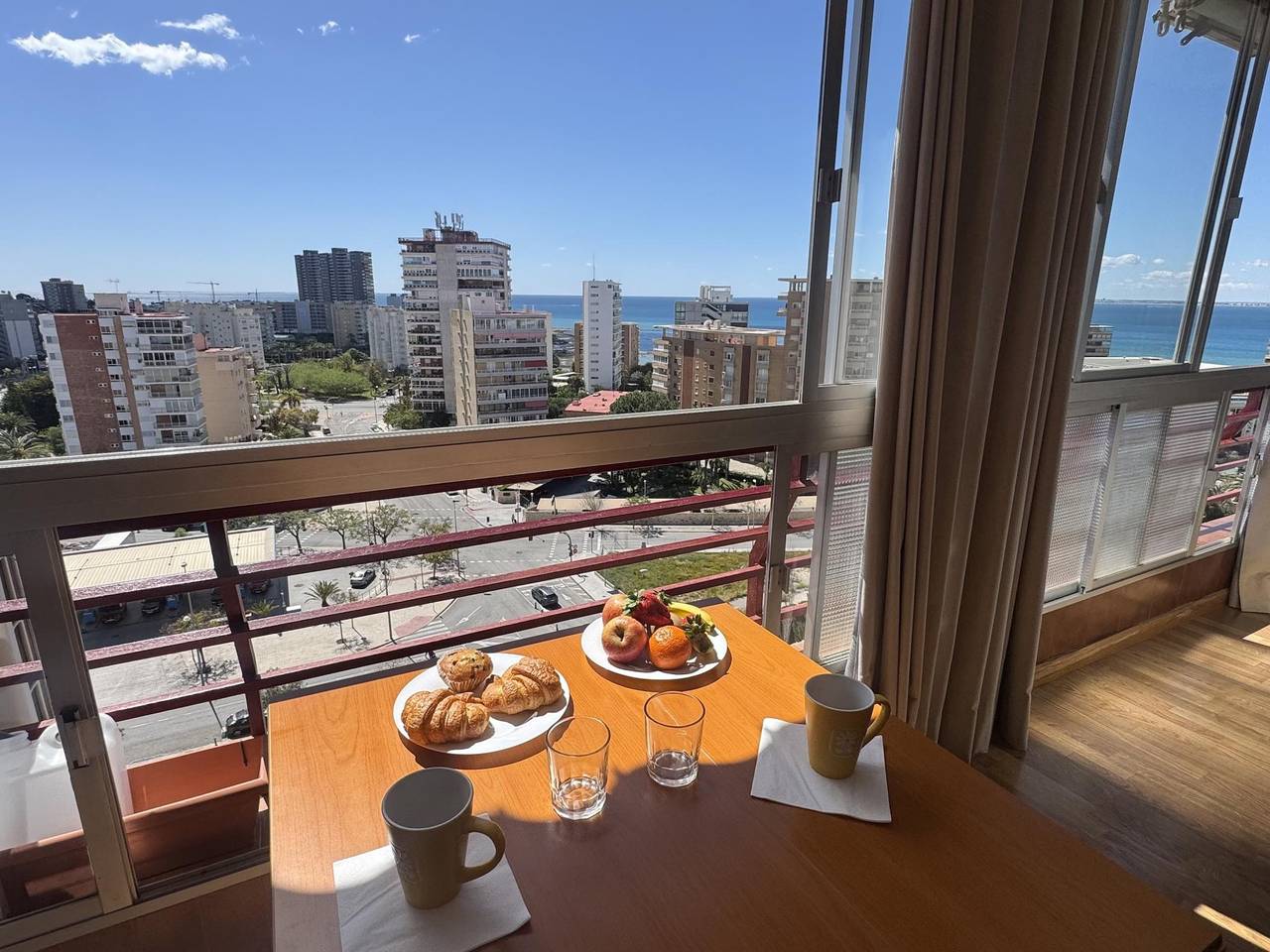 Ganze Ferienwohnung, Ferienwohnung für 4 Personen mit Pool in El Cabo de las Huertas, Alicante