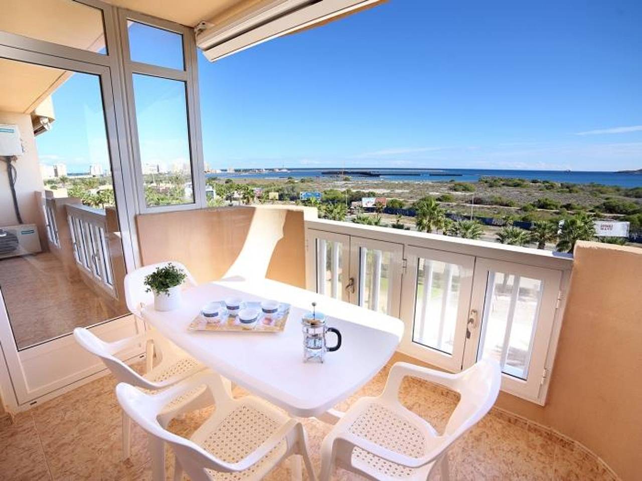 Entire apartment, Beautiful apartment with sea views in San Javier in Los Miradores del Puerto, San Javier