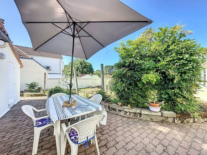 Location de vacances pour 6 personnes, avec terrasse à Saint-Michel-Chef-Chef - 2