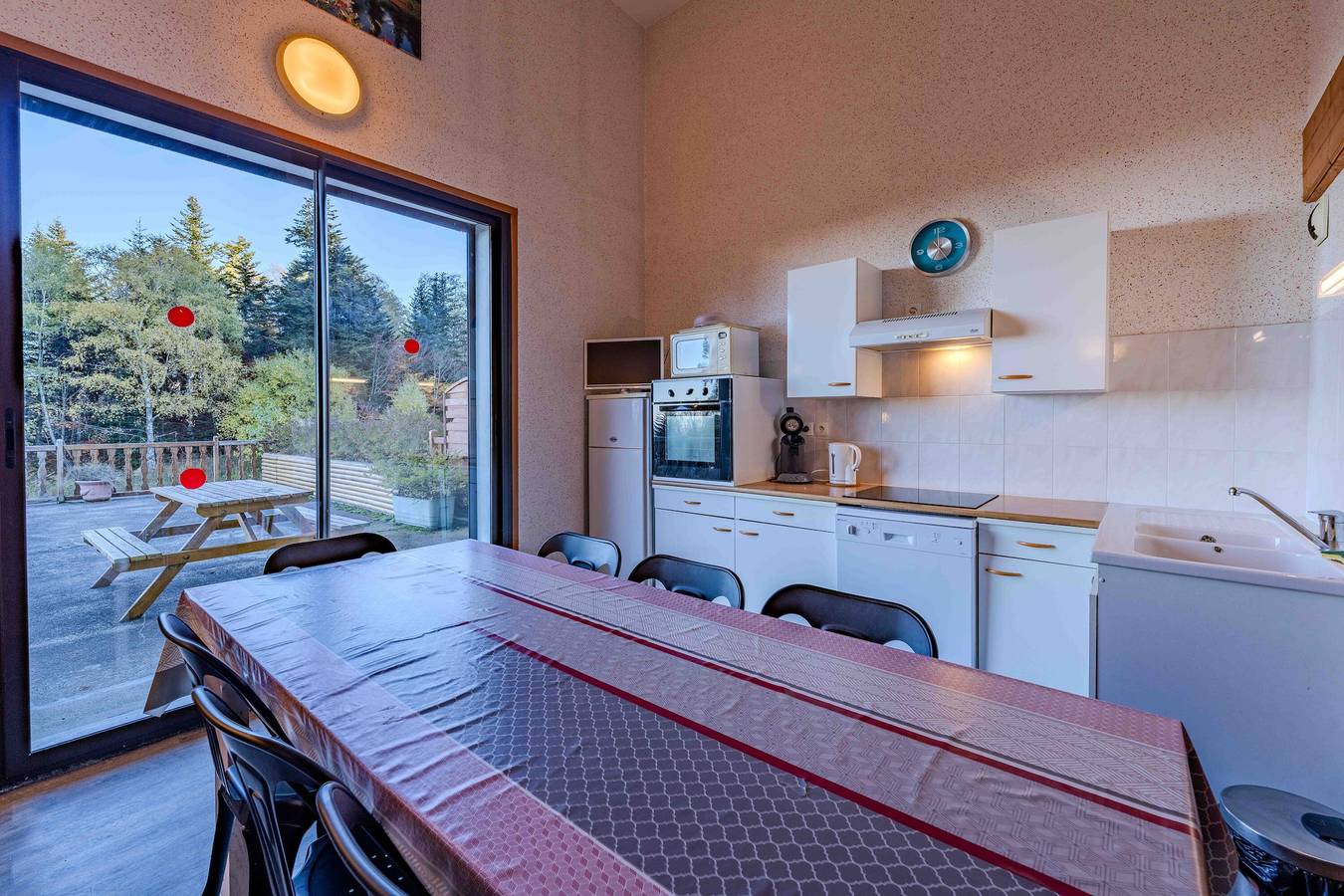 Appartement entier, Appartement 'Framboise Les Monts D'olmes' avec vue sur montagne et terrasse privée in Les Monts d'Olmes, Montferrier