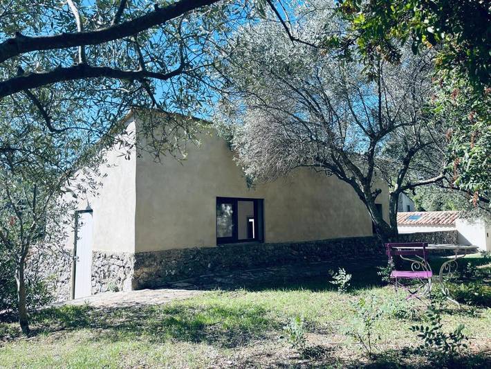 Apartamento de vacaciones para 3 personas, con jardín y vistas - 1