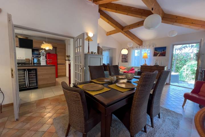 Location de vacances pour 12 personnes, avec sauna et jardin à Roquefort-les-Pins - 4