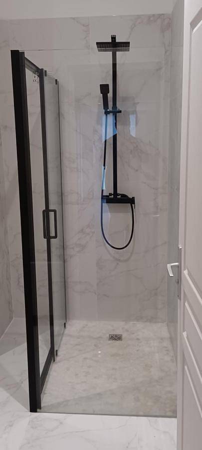 Gîte pour 4 personnes, avec jacuzzi ainsi que jardin et sauna, adapté aux familles à Lanester - 4