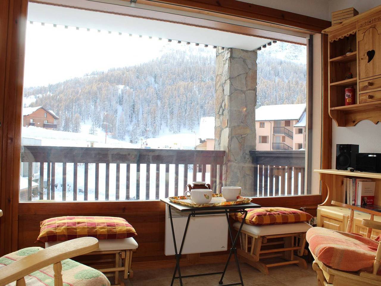 Apartamento entero, Apartamento acogedor para 6 personas con altillo y garaje en Vars in Vars, Briançon region