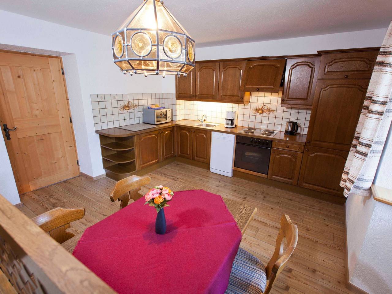 Ganze Ferienwohnung, Schloss Naudersberg - Ferienwohnung 1 in Nauderer Berge, Nauders