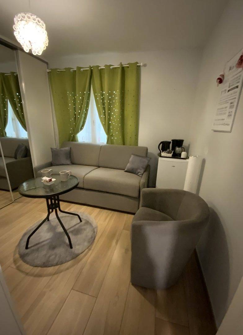 La Maximinoise petit-déjeuners inclus Chantilly, Parc Astérix in Saint-Maximin (Oise), Oise