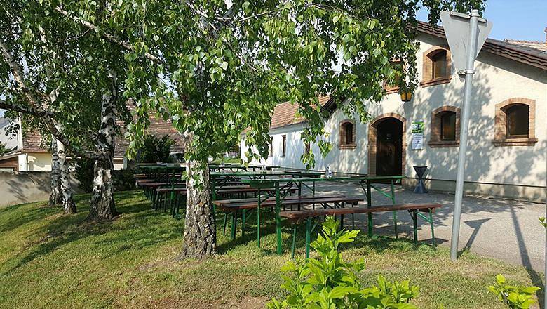 Ferienwohnung für 6 Personen, mit Garten und Terrasse in Weinviertel