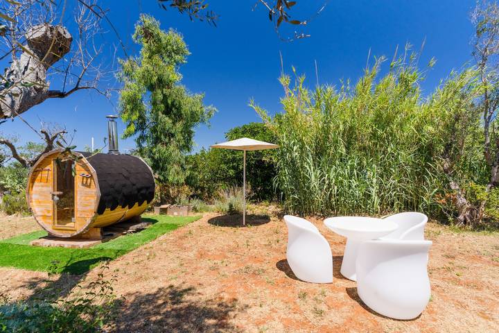 Room 'Core Resort - Basic 6' with Shared Pool, Wi-Fi and Air Conditioning in Tuglie, Gulf of Taranto