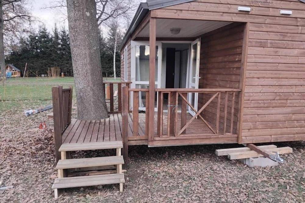 Zecamping 3 étoiles piscine pet friendly club enfant tente 27m2 4 pers in Sauxillanges, Parc Naturel Régional Livradois-Forez