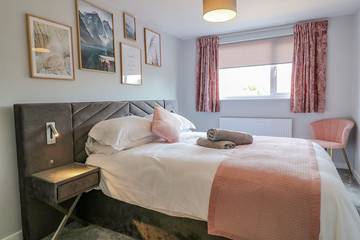 Log Cabin for 6 People in Lincoln, Lincolnshire, Photo 3
