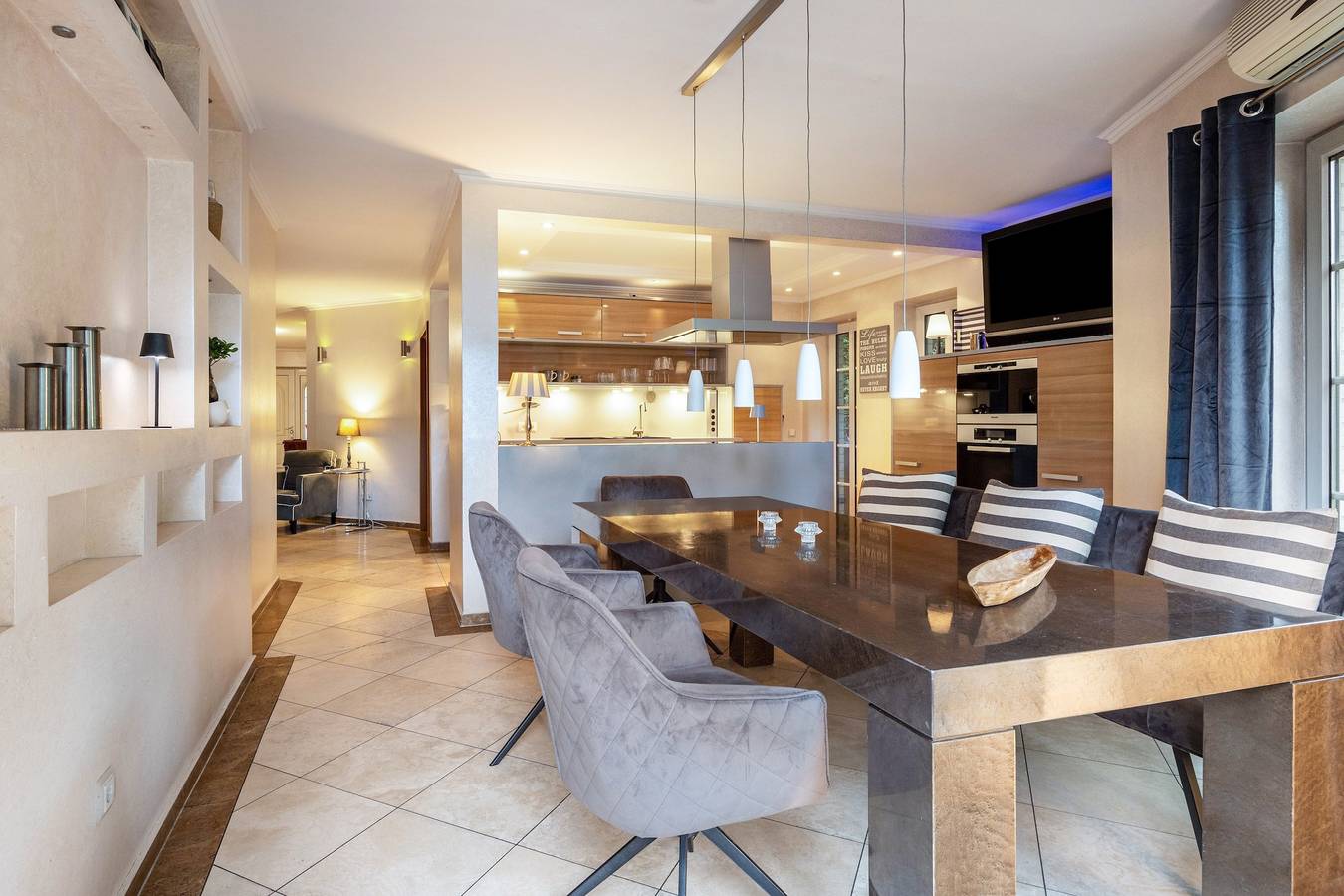 Gastenhuis 'Traumhaus Whirlpool Sauna Grill' met Privéterras, Wi-Fi en Airconditioning, foto 8