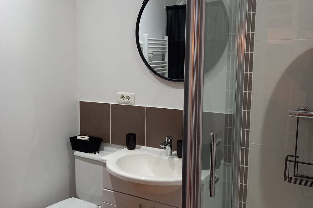 Apartamento entero, Studio Loft Avec Terrasse et Jardin Dans Exploitation Vititcole in Bouillargues, Region de Nimes