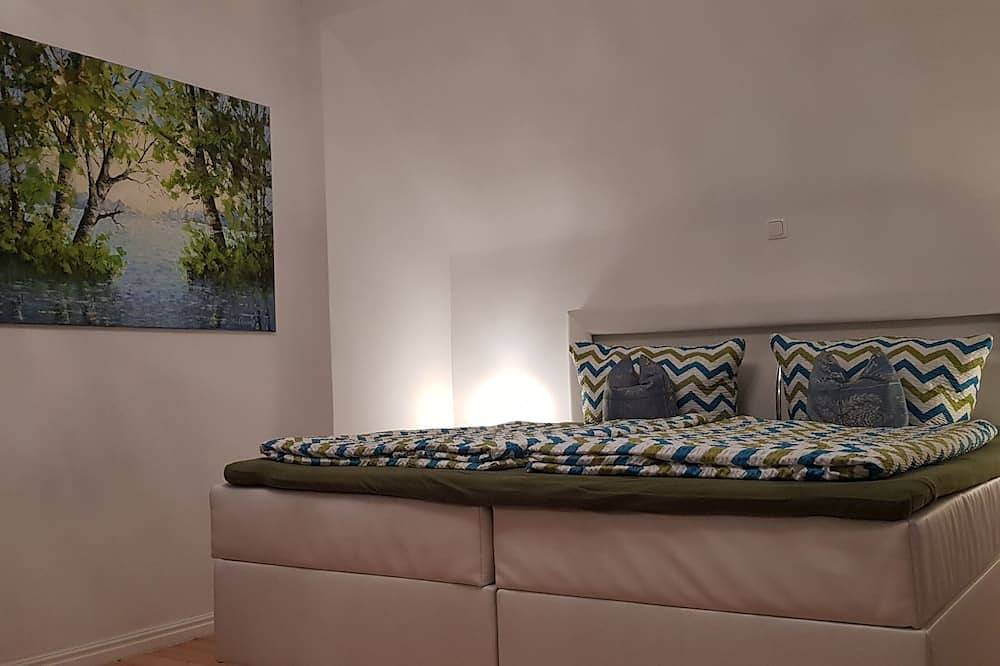 Exklusives Einfamilienhaus mit Garten zwischen Berlin und Potsdam. in Stahnsdorf, Mittelmark