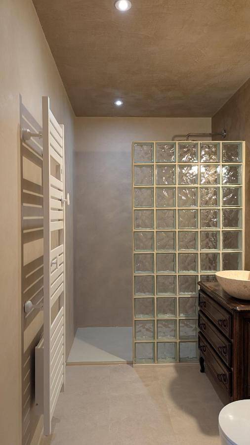 Gîte pour 2 personnes, avec terrasse ainsi que jardin et vue à Foncine-le-Bas - 4