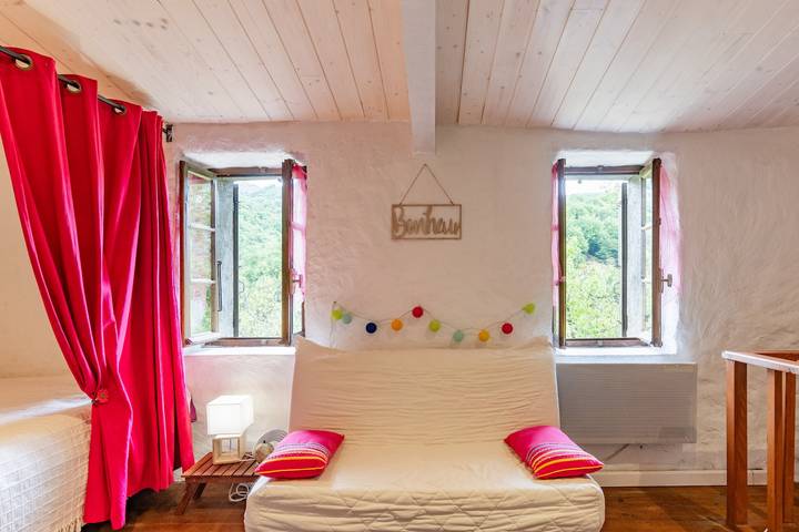 Gîte pour 4 personnes, avec Jardin