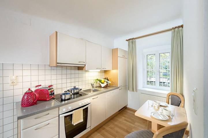 Hütte für 5 Personen, mit Terrasse und Garten sowie Whirlpool und Sauna in Bad Hofgastein - 4