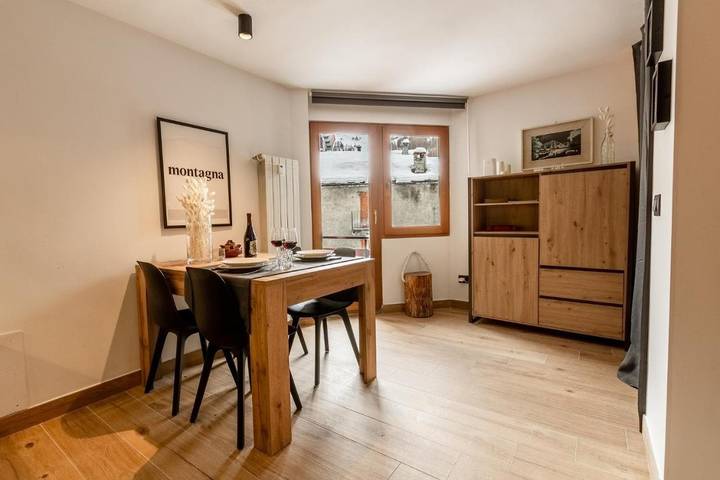 Chalet pour 5 personnes, avec balcon dans Cervinia - 3