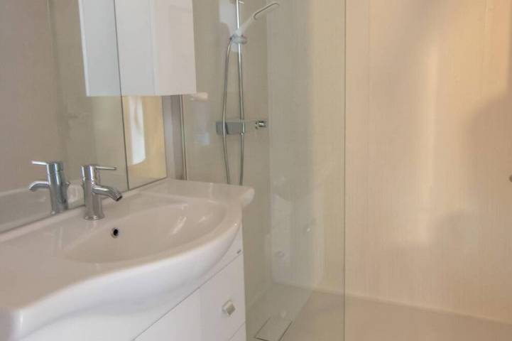 Ganze Wohnung, 2-person air-conditioned 1-bedroom apartment near Aïga Resort Puy de Mercoeur 202 in Châtel-Guyon, Regionaler Naturpark Volcans d'Auvergne