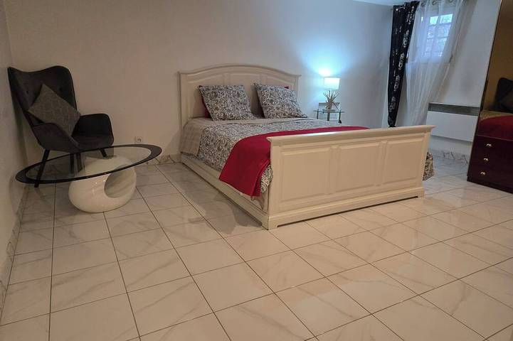 Location de vacances pour 2 personnes, avec jardin à Aulnay-sous-Bois - 2