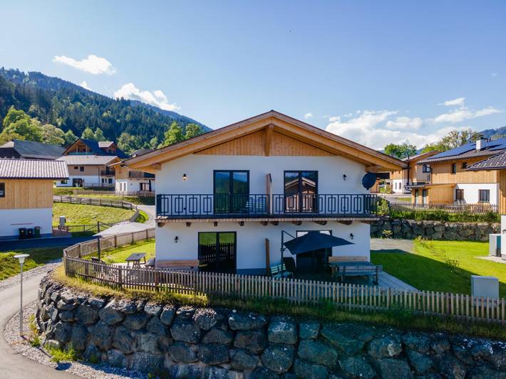 Ferienhaus für 6 Personen, mit Balkon und Garten