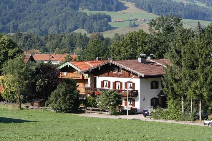Ferienwohnung für 2 Personen, mit Balkon und Terrasse in Ruhpolding