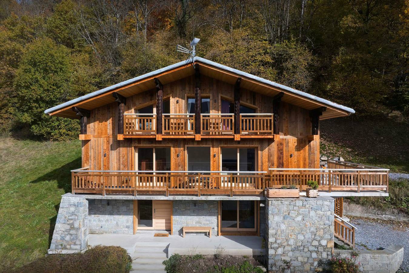 Comfortable chalet for 12 with garden in the Giffre Valley - Ovo Network in Verchaix, Region Bonneville