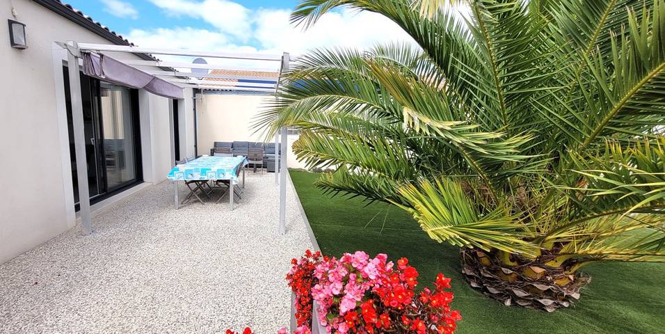 Gîte pour 6 personnes, avec terrasse et jardin dans Plage Clemenceau La Tranche Sur Mer - 3