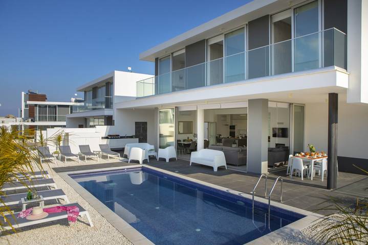 Villa for 10 people, with pool and balcony/terrace, child-friendly in Protaras