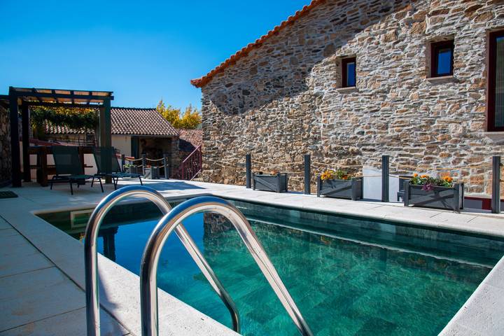 Maison de campagne pour 6 personnes, avec balcon, animaux acceptés à Mirandela - 4