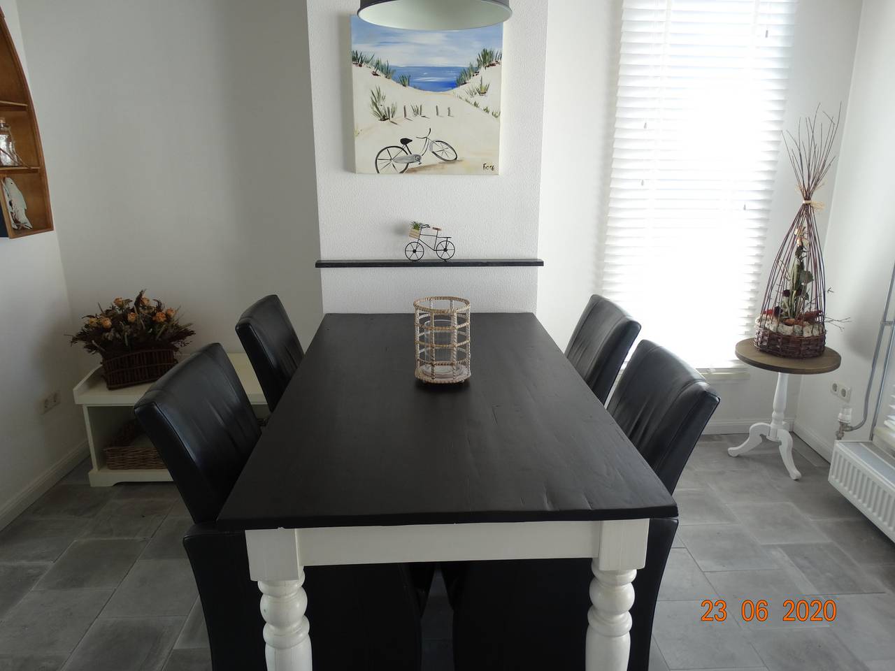 Attractive and spacious 2-person holiday home with terrace in Biervliet in Flandes zelandés