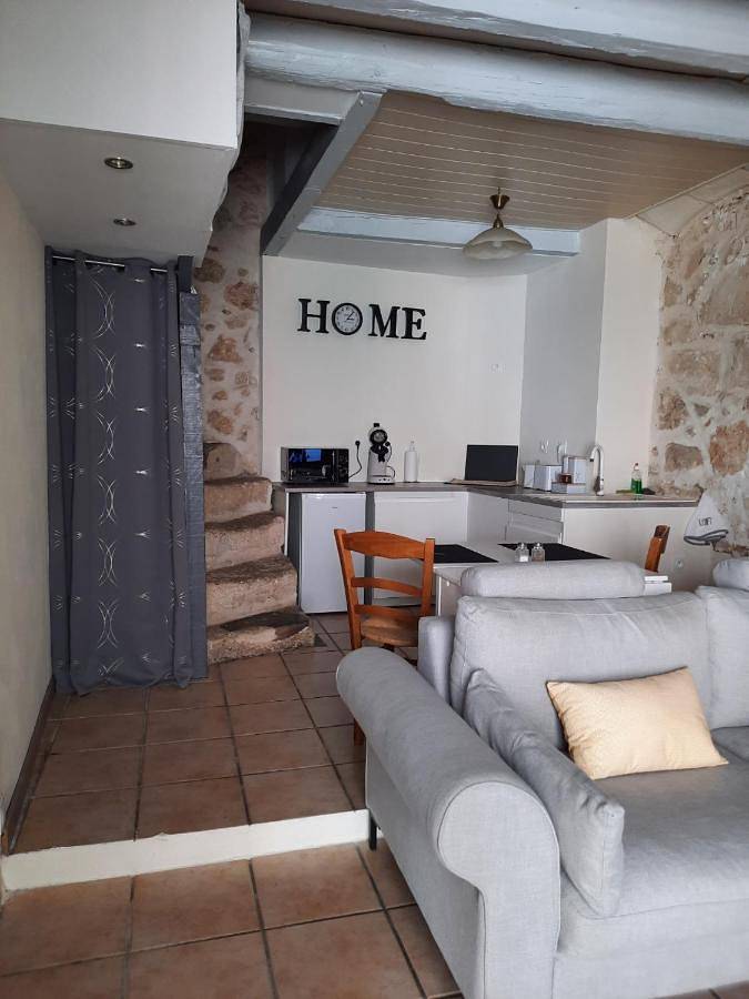Hôtel pour 2 personnes, avec balcon et jacuzzi à Saint-Mitre-les-Remparts - 4
