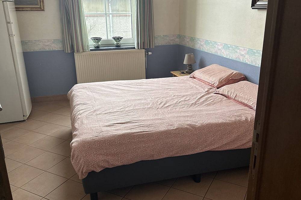 Chambres meublées à la ferme d’Herlaimontpour courts ou longs séjours in Chapelle-lez-Herlaimont, Hainaut