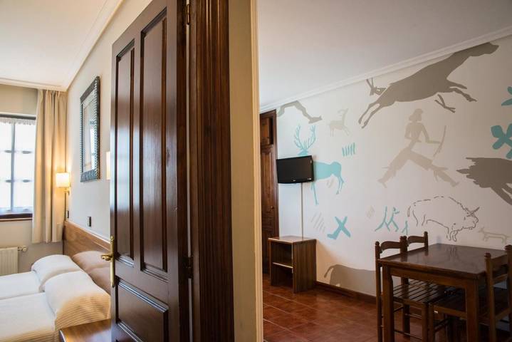 Casa rural para 4 personas, con jardín, Familias con niños en Santillana del Mar - 2