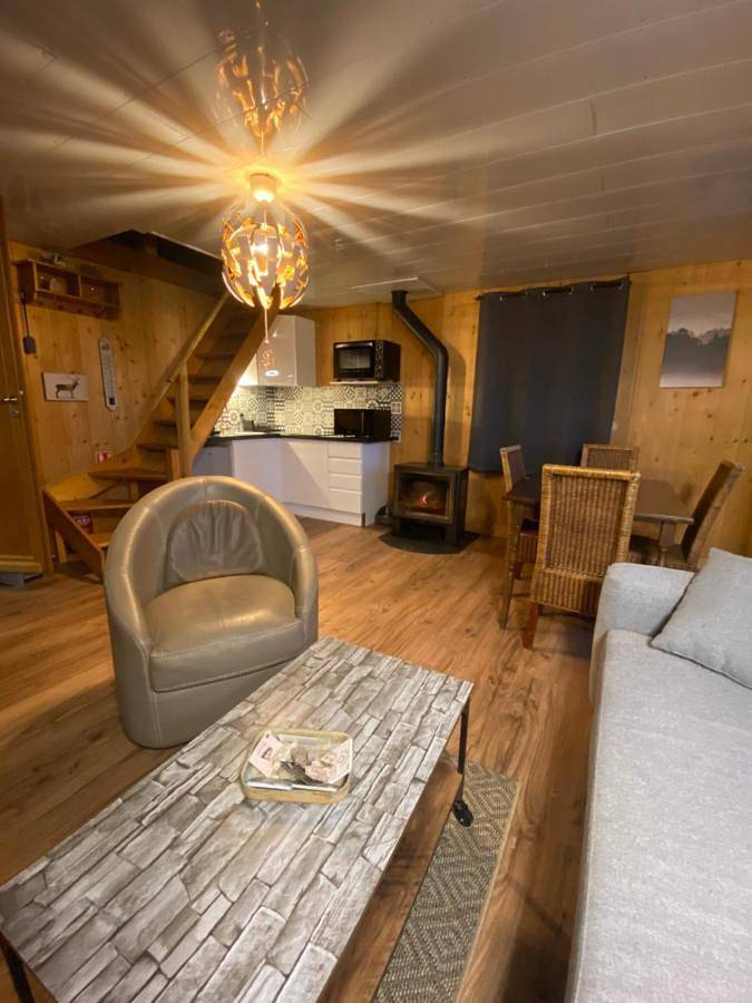 Location de vacances pour 4 personnes, avec balcon ainsi que vue et sauna à Sondernach