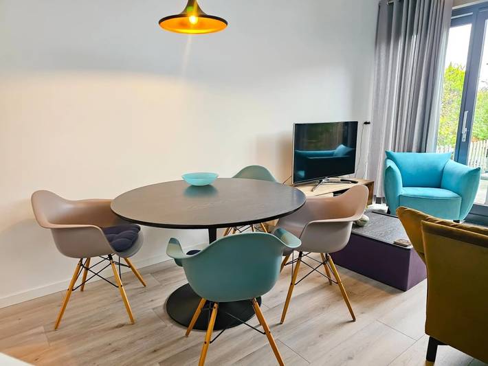 Modern 4-person house with private parking space in Domburg in Domburgo, Walcheren