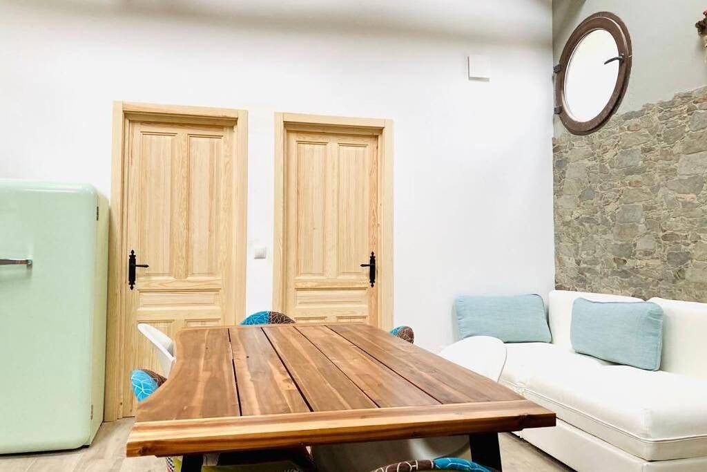 Three-Bedroom Chalet in Miraflores (Madrid), Miraflores de la Sierra