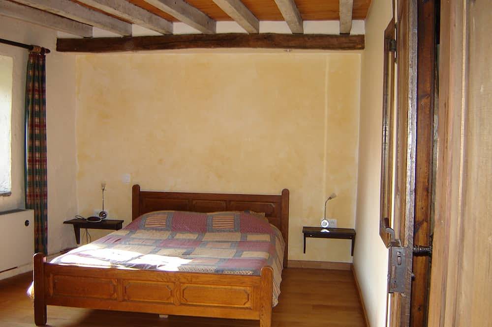 Gemütlich, komfortabel, komplett, geräumig für 6 Personen. Ferienhaus mit beheiztem Pool in Hastière, Region Namur