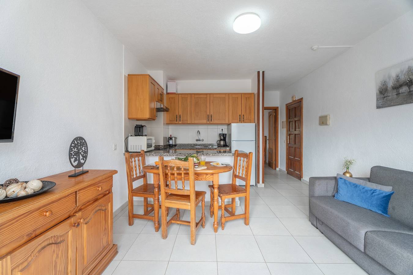 Vue Piscine à l’Infini 2 avec Piscine Commune, Terrasse Privée et Wi-Fi in Playa de las Américas, Arona