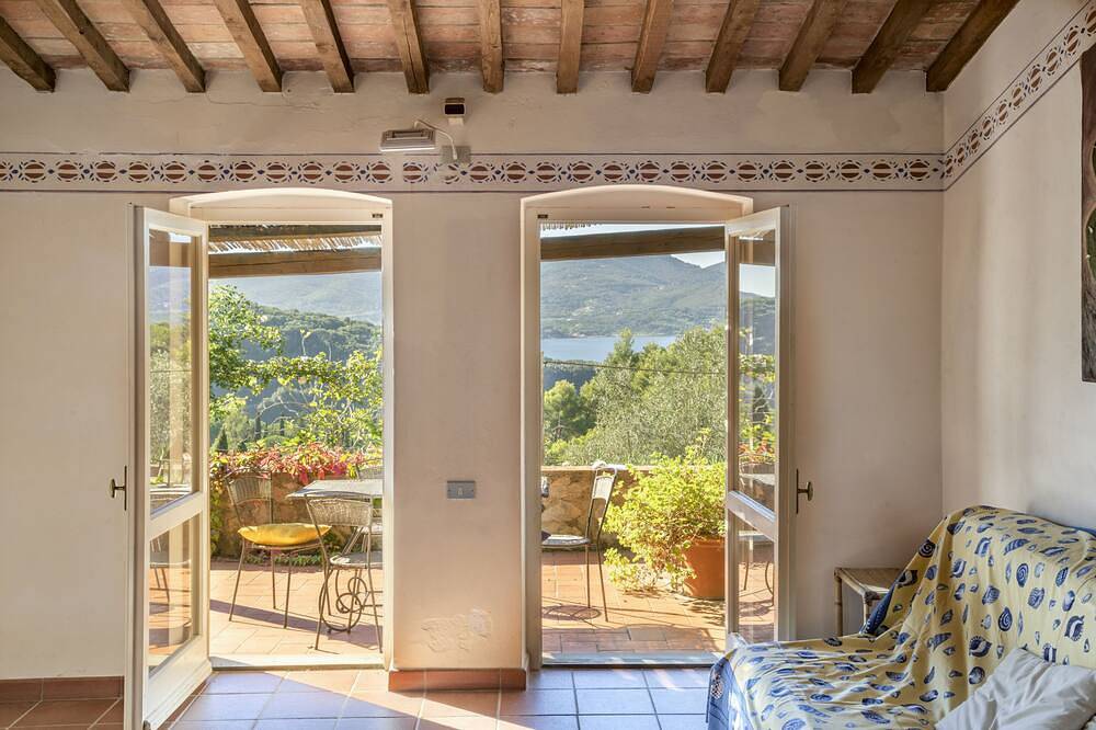 Bauernhaus mit Blick auf zwei Meere in Bagnaia, Rio nell'Elba