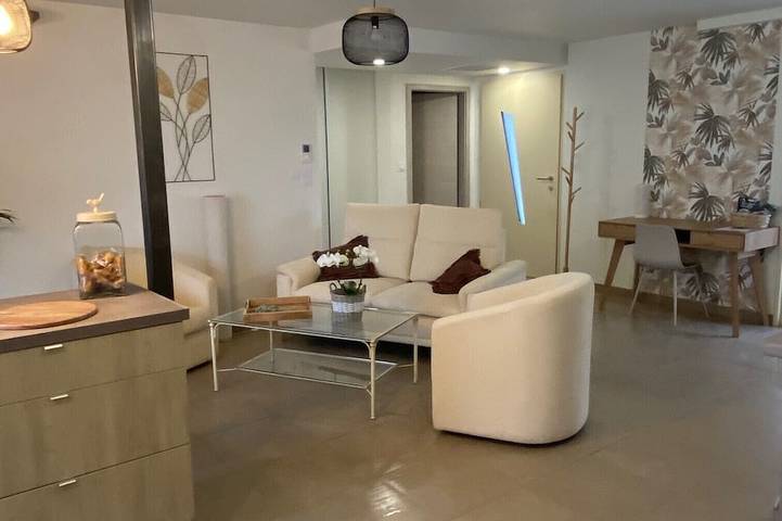 Location de vacances pour 8 personnes, avec jardin et jacuzzi à Lissac-sur-Couze - 3