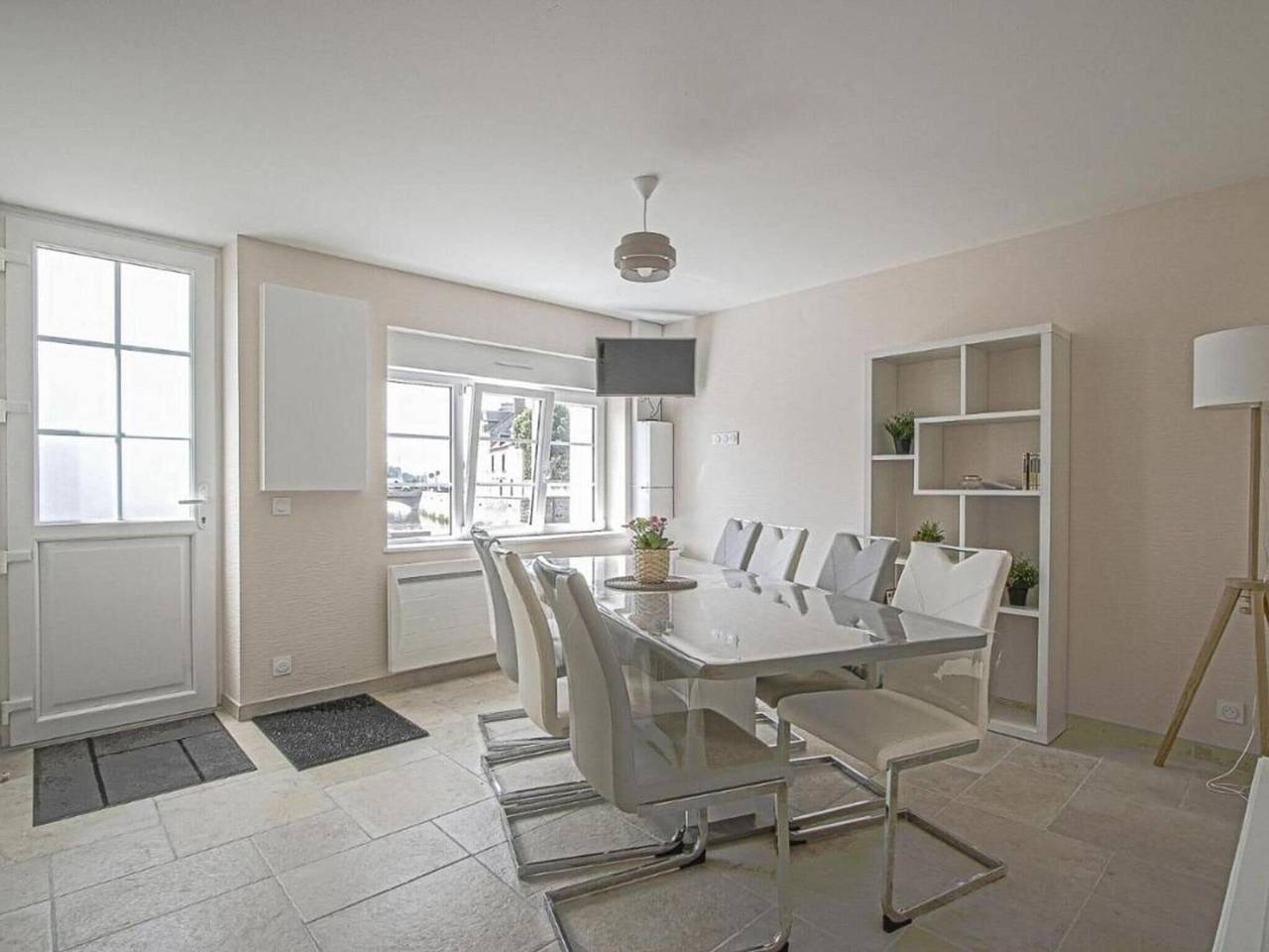 Holiday Home in the heart of Calvados with Terrace in Saint-Benoît-de-l'Aure, Bayeux und Umgebung