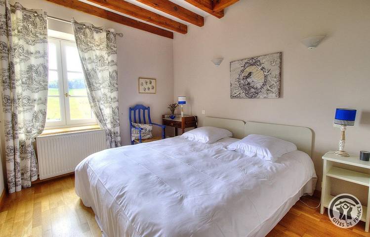 Gîte pour 12 personnes, avec jardin, animaux acceptés dans Rhône - 3