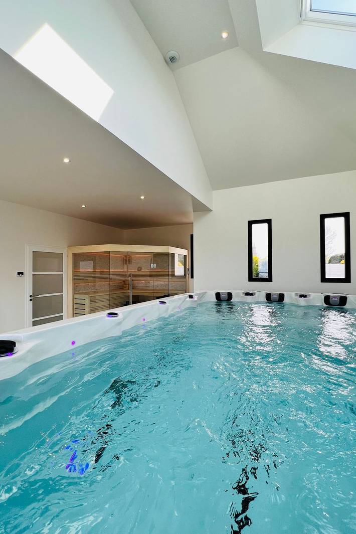 Location de vacances pour 6 personnes, avec jardin et piscine ainsi que sauna et terrasse, animaux acceptés à Plouider - 3