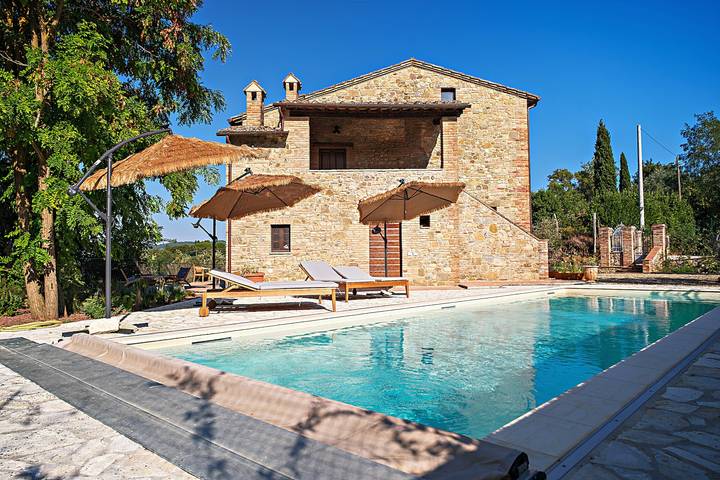 Villa « San Biagio – Luxury » avec vue sur le lac, Wi-Fi et climatisation in Città della Pieve, Province de Pérouse